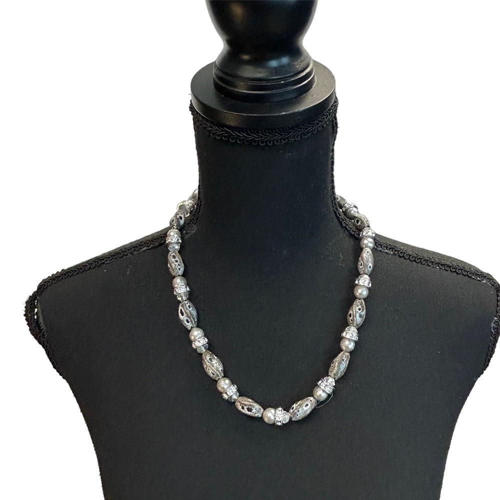 FAC Fifth Avenue Collection gray silver crystal rhinestone beaded necklace